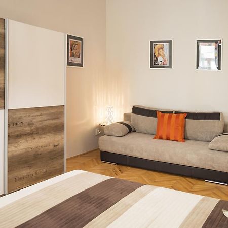 Modern Apartment Zlatnicka 8 Praga Exterior foto